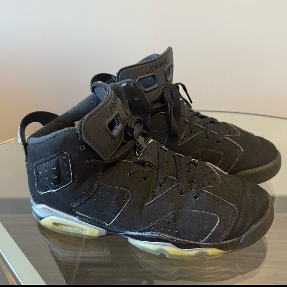 Nike Air Jordan Retro 6 Black GS Metallic DX2835-001 Size 6.5 youth